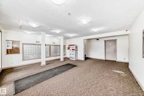 #210 3315 James Mowatt Tr Sw Sw, Edmonton, AB - Indoor Photo Showing Other Room