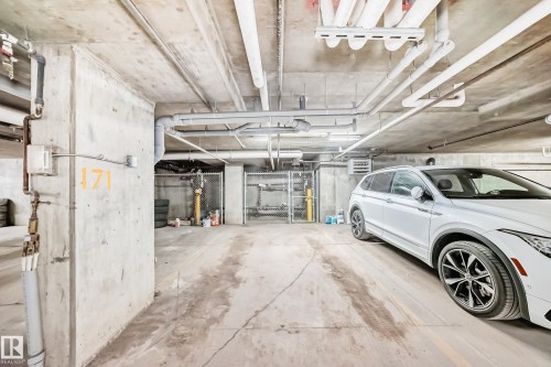 #210 3315 James Mowatt Tr Sw Sw, Edmonton, AB - Indoor Photo Showing Garage