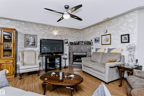 #218 261 Youville Dr E Nw, Edmonton, AB 