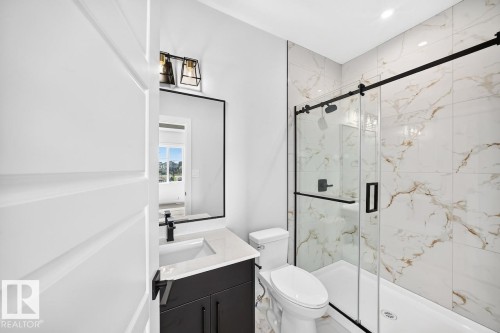 106 Waverly Way, Fort Saskatchewan, AB - Indoor Photo Showing Bathroom