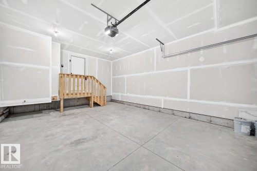 106 Waverly Way, Fort Saskatchewan, AB - Indoor Photo Showing Garage