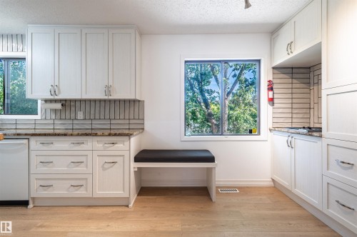 10606 25A Avenue Nw, Edmonton, AB 