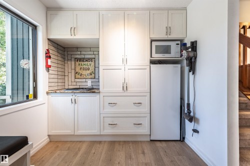 10606 25A Avenue Nw, Edmonton, AB 