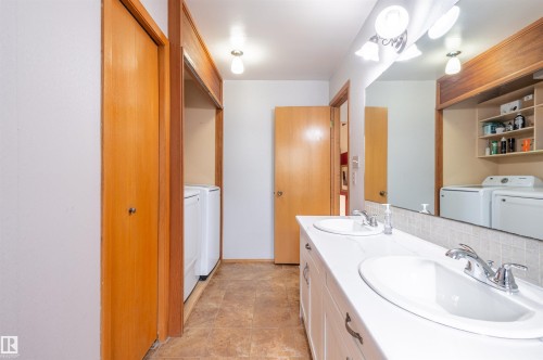 10606 25A Avenue Nw, Edmonton, AB 