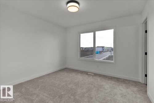 #Upper 18120 73 St Nw Nw, Edmonton, AB - Indoor Photo Showing Other Room