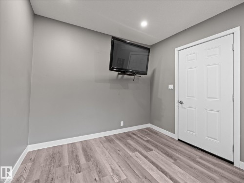 11211 104 Street Nw, Edmonton, AB 