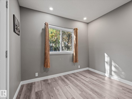 11211 104 Street Nw, Edmonton, AB 