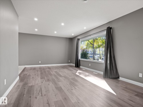 11211 104 Street Nw, Edmonton, AB 