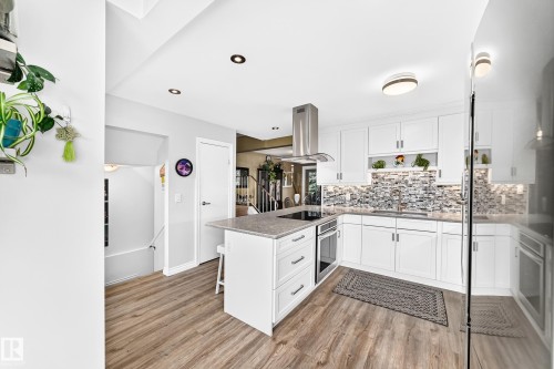 5620 93A Avenue Nw, Edmonton, AB 
