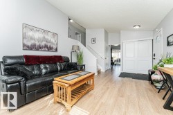 6 KINISKI Crescent NW  Edmonton, AB T6L 5A9