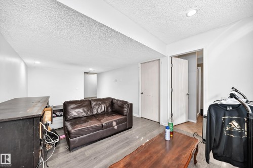 17311 120 Street Nw, Edmonton, AB 