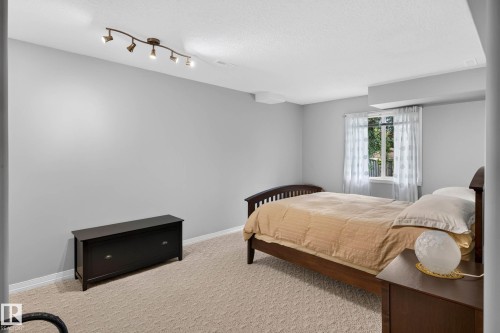 12 Otter Crescent, St. Albert, AB - Indoor Photo Showing Bedroom