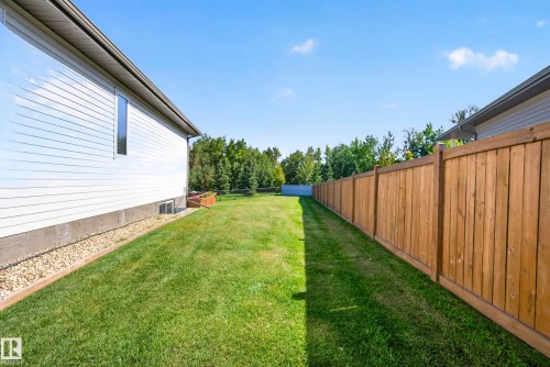 27 Silverstone Drive, Stony Plain, AB 