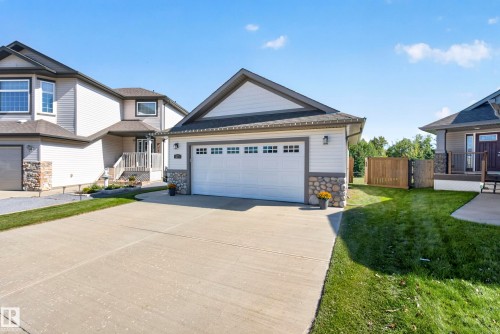 27 Silverstone Drive, Stony Plain, AB 