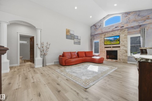 Living room with open concept kitchen and vaulted ceilings - 10819 175 Avenue Nw, Edmonton, AB 