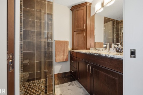 Exceptionally large and private primary bedroom with 4 PC ensuite, ambient lighting, and large walk-in closet - 10819 175 Avenue Nw, Edmonton, AB 