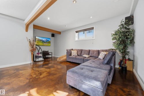 Exceptionally large open concept basement with sealed concrete in-floor heating - 10819 175 Avenue Nw, Edmonton, AB 