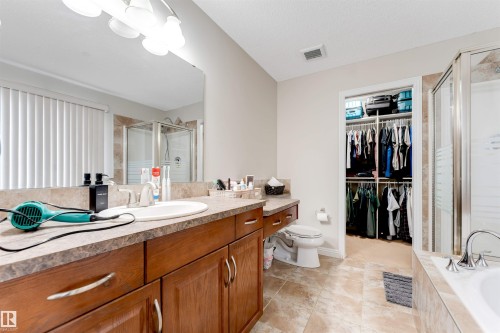 3012 25 Ave Avenue Nw, Edmonton, AB 