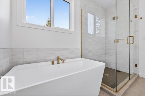 132 Heron Point Close, Rural Wetaskiwin County, AB - Indoor Photo Showing Bathroom