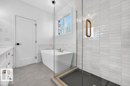 132 Heron Point Close, Rural Wetaskiwin County, AB - Indoor Photo Showing Bathroom