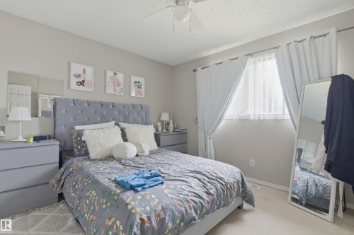 7115-7121 80 Avenue Nw, Edmonton, AB 