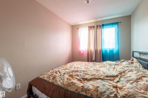 7115-7121 80 Avenue Nw, Edmonton, AB 