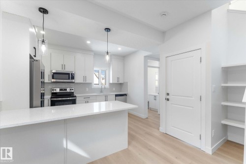 12033 92 Street Nw, Edmonton, AB 