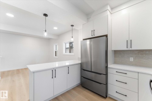 12033 92 Street Nw, Edmonton, AB 