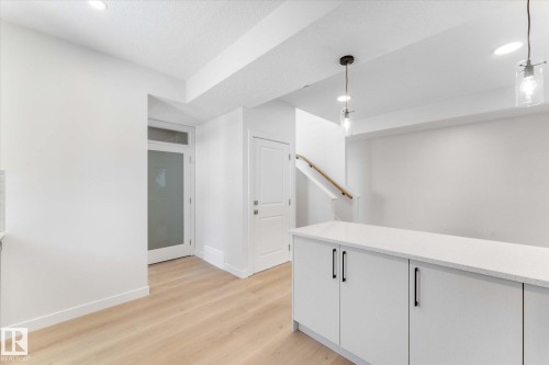 12033 92 Street Nw, Edmonton, AB 