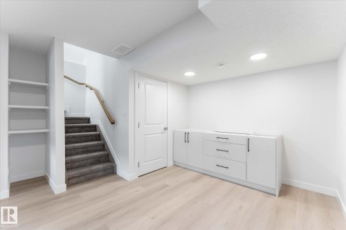 12033 92 Street Nw, Edmonton, AB 