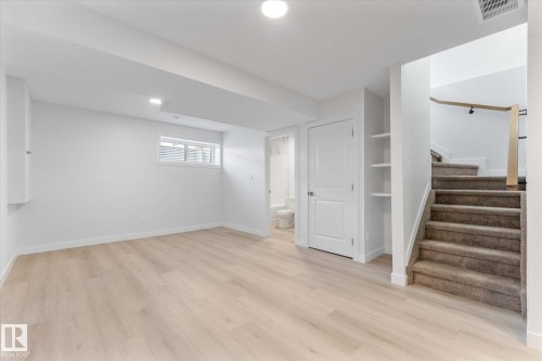12033 92 Street Nw, Edmonton, AB 