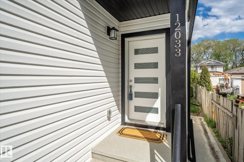 12033 92 Street Nw, Edmonton, AB 