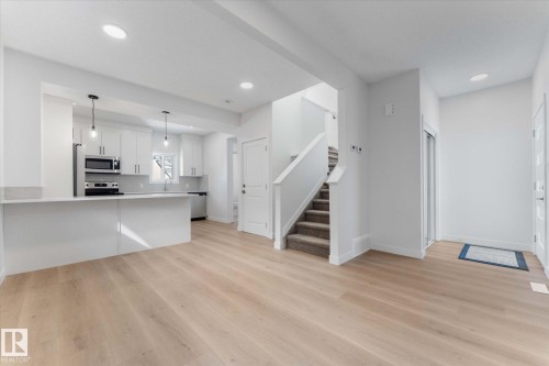12033 92 Street Nw, Edmonton, AB 