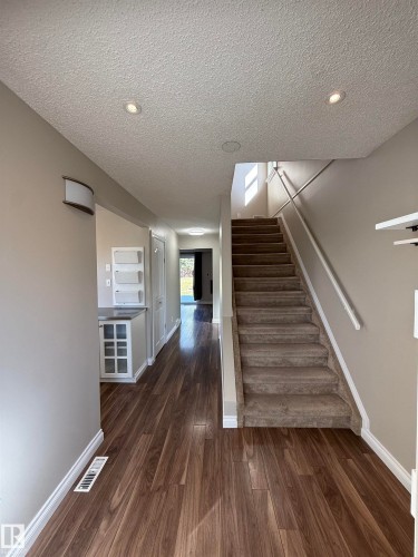 3723 46 Street Nw, Edmonton, AB 