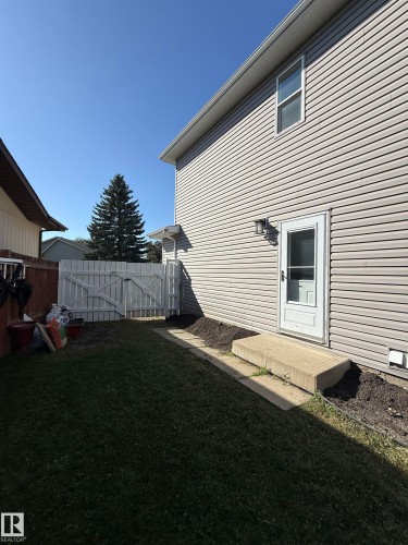 3723 46 Street Nw, Edmonton, AB 