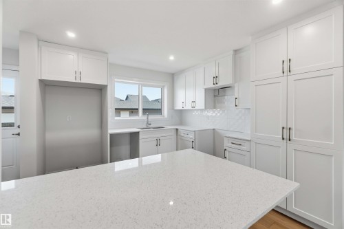 390 Eastwood Drive, Spruce Grove, AB 