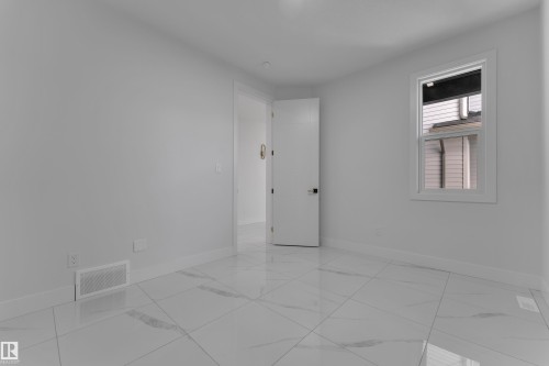 3132 7 Avenue Sw, Edmonton, AB 