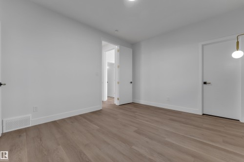 3132 7 Avenue Sw, Edmonton, AB 