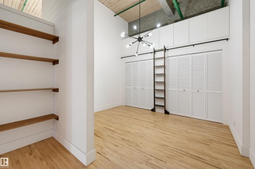 #208 10330 104 St Nw, Edmonton, AB 