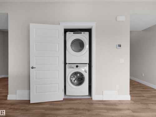 #3 446 Allard Bv Sw, Edmonton, AB - Indoor Photo Showing Laundry Room