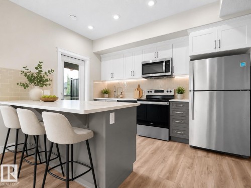 #3 446 Allard Bv Sw, Edmonton, AB - Indoor Photo Showing Kitchen With Stainless Steel Kitchen With Upgraded Kitchen