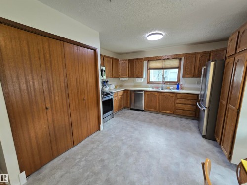 9831 188 Street Nw, Edmonton, AB 