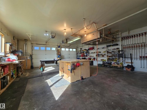 9831 188 Street Nw, Edmonton, AB 