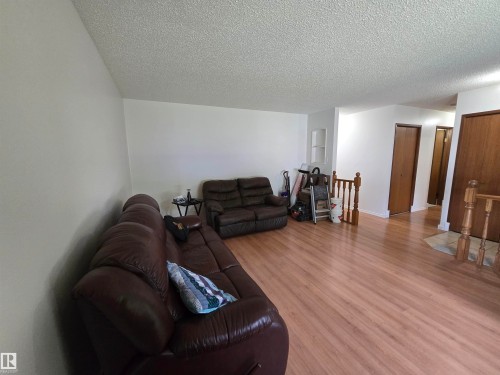 9831 188 Street Nw, Edmonton, AB 
