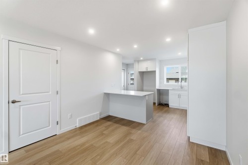 392 Eastwood Drive, Spruce Grove, AB 
