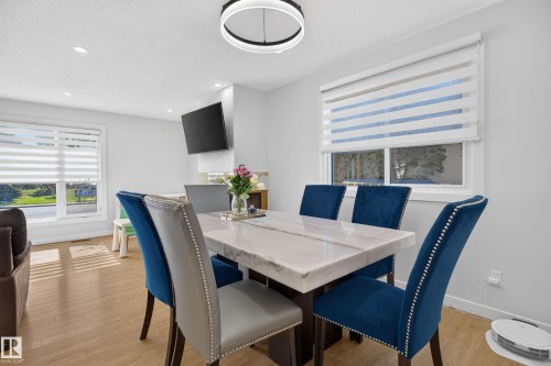 9212 150 Avenue Nw, Edmonton, AB 
