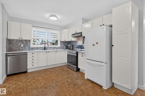 9212 150 Avenue Nw, Edmonton, AB 