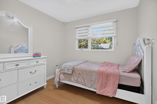 9212 150 Avenue Nw, Edmonton, AB 