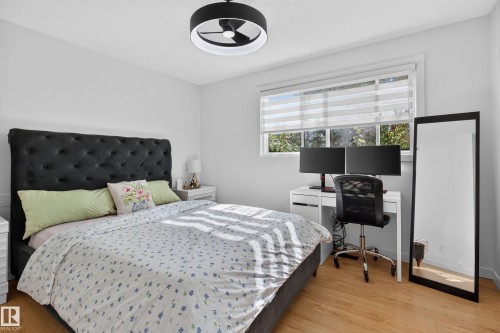 9212 150 Avenue Nw, Edmonton, AB 