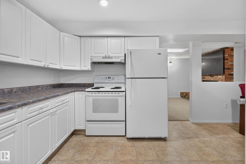 9212 150 Avenue Nw, Edmonton, AB 
